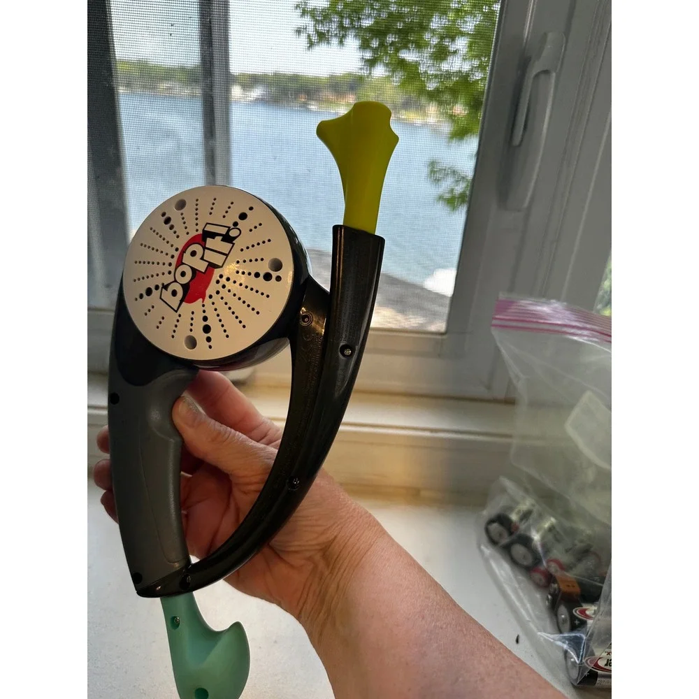 Hasbro Bop It! Handheld Electronic Game 2002 Retro Skill Toy Black Silver